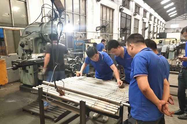 乐动体育页面官方网站-乐动online(中国)每周对各个工序进行质量监督检验的现场。